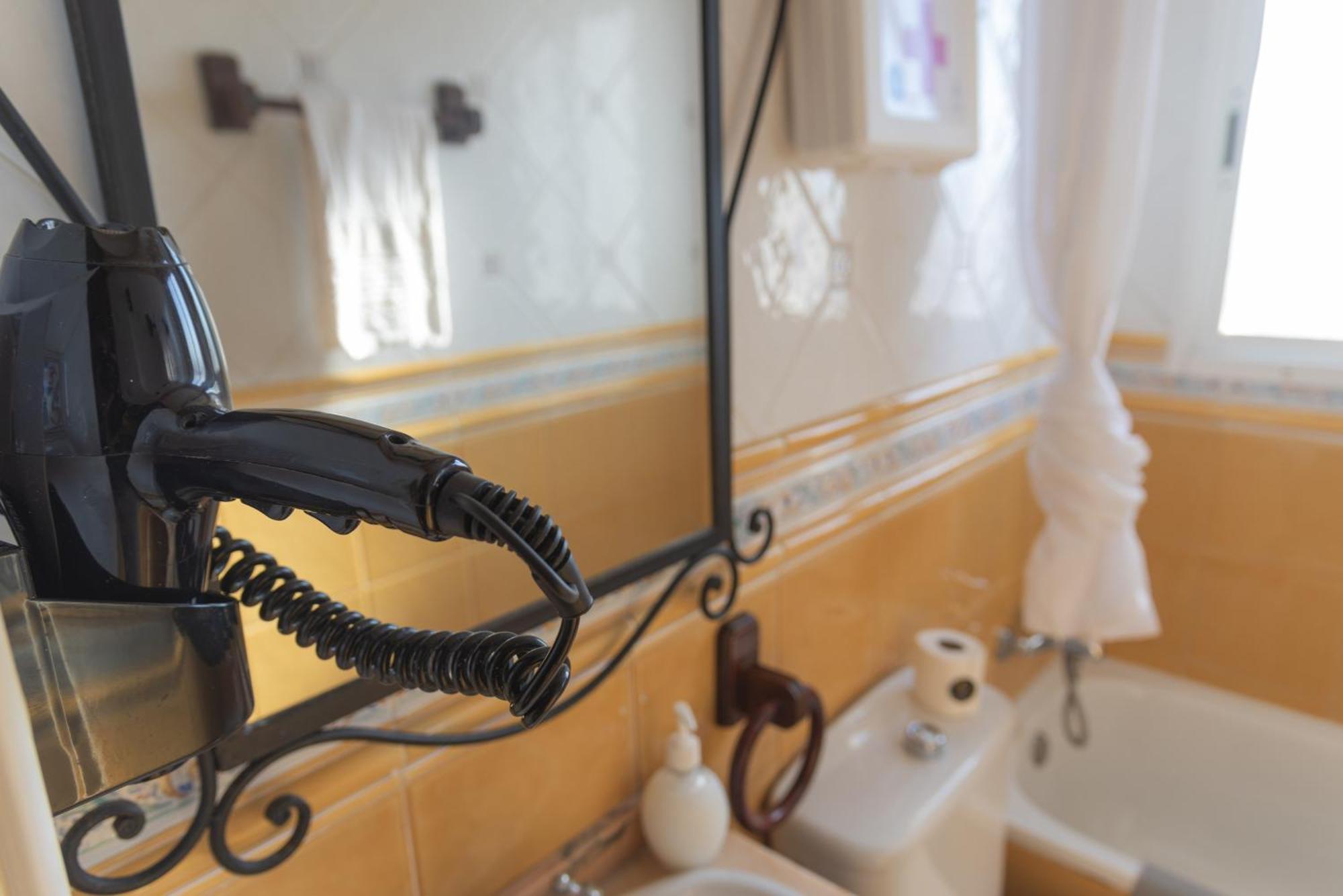 Atico Jimena Granada En El Centro De Nerja Apartment ห้อง รูปภาพ
